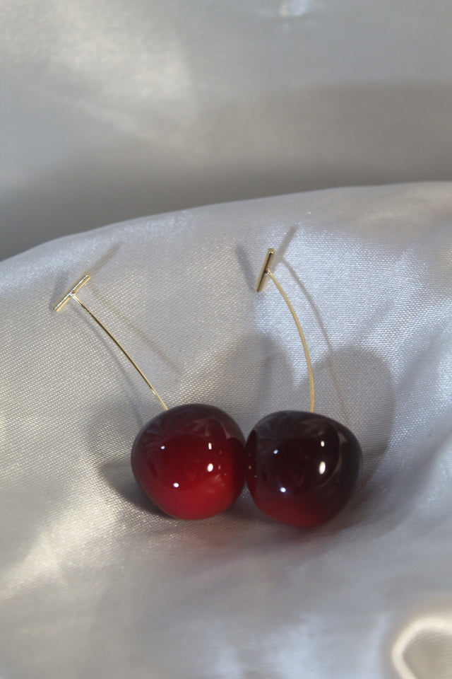 ARETES 🍒 CHERRY | BAÑO EN ORO DE 18K + Caja De Regalo